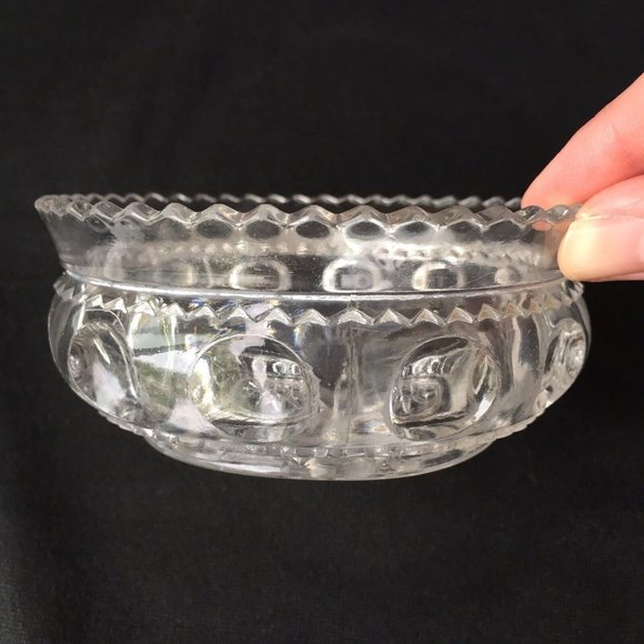 Vintage Cut Glass Bowl Clear Small Candy Nuts Relish Trinket Dish Starburst Etch - Picture 5 of 12